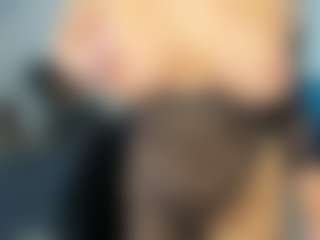 Live cam show with RanyaEvy - Amateur on Camsoda