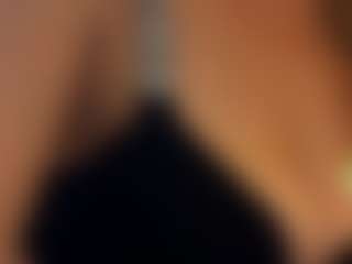 Live cam show with Nadin4 - Athletic Middle Aged on AdultVida.com