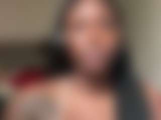 yoursecret1425's Live Sex Cam Show