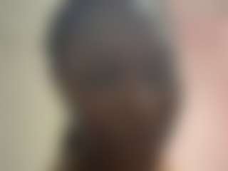 Live cam show with yoursecret1425 - Brown Eyes MILF on Hubzter Live