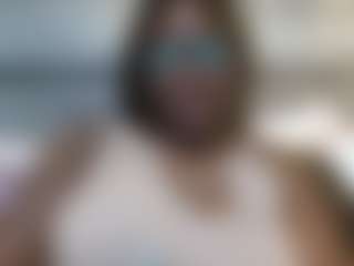 yoursecret1425's Live Sex Cam Show