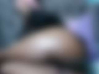 Live cam show with wildHeat - Ebony on SquirtSoMuch