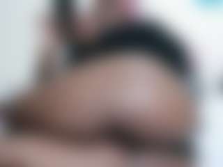 Live cam show with wildHeat - Ebony on CamClone | kenya