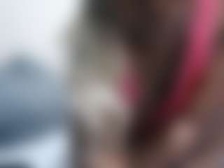 Live cam show with wildHeat - Ebony on StripNow | kenya