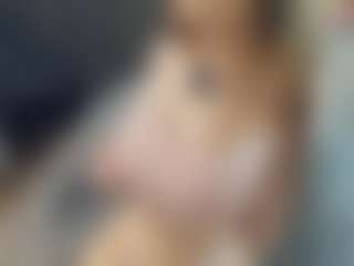 Live cam show with BelleDream - College on Milf Play