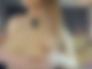 Live cam show with BelleDream - Sexting on pussylord.com