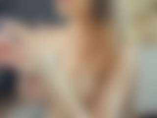 BelleDream's Live Sex Cam Show