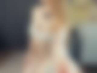 BelleDream's Live Sex Cam Show