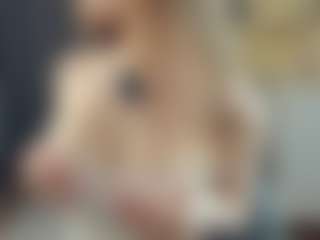 BelleDream's Live Sex Cam Show