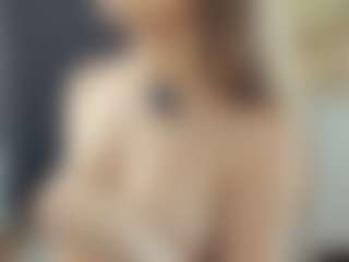 BelleDream's Live Sex Cam Show
