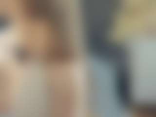 Live cam show with BelleDream - Flashing on Cam Slut