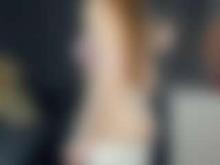 Live cam show with BelleDream - Skinny on Fling VIP Chat