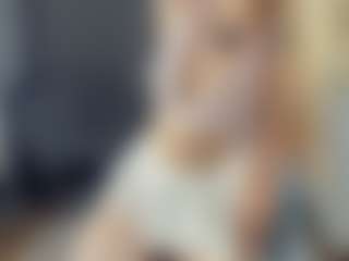 Live cam show with BelleDream - Fingers on Camsoda