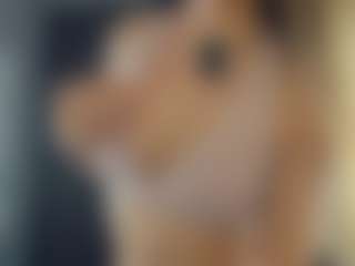 Live cam show with BelleDream - Dirty Talk on Camming Site