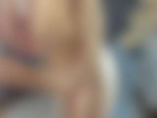 Live cam show with BelleDream - Striptease on CSO-WL