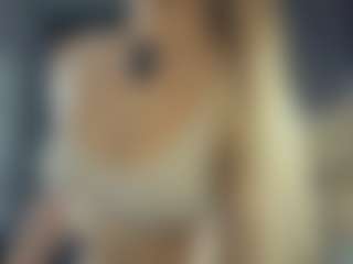 Live cam show with BelleDream - Fingering on fapnchat