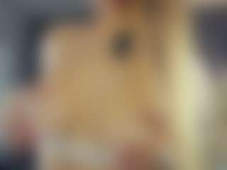 Live cam show with BelleDream - Deepthroat on TeamSkeetLive