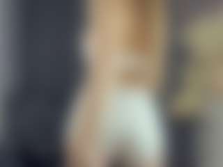 Live cam show with BelleDream - Striptease on SpankPalCams