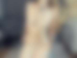 Live cam show with BelleDream - Striptease on CamSodaAdn