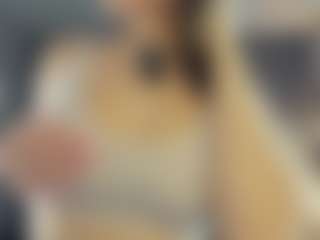 Show en direct avec BelleDream - College Big Tits sur Camsoda