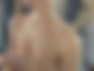 BelleDream's Live Sex Cam Show
