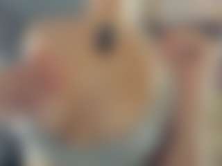 Live cam show with BelleDream - Camel Toe on Uber Horny