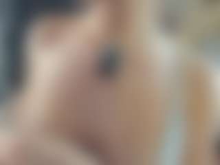 Live cam show with BelleDream - Camel Toe on Camming Site