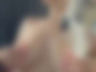 Live cam show with BelleDream - Bedroom on Camsoda