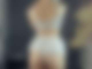 Live cam show with BelleDream - Striptease on slutload