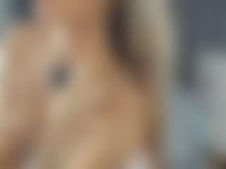 Live cam show with BelleDream - Striptease on Mixed Magazine Live