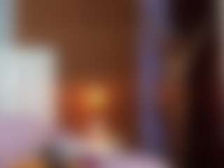 Live cam show with Madisson022 - Middle Aged on AdultVida.com