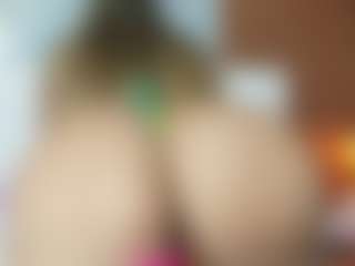 Madisson022's Live Sex Cam Show