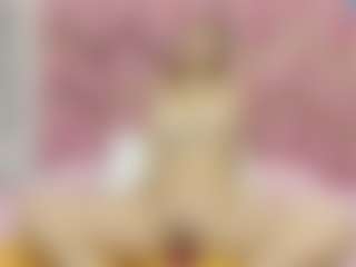 Live cam show with Madisson022 - Middle Aged on Dolls Live