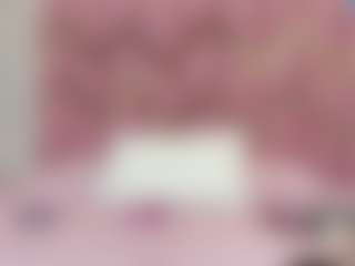 Live cam show with Madisson022 - Athletic on Mixed Magazine Live