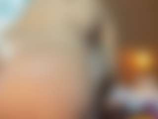 Live cam show with Madisson022 - Dirty Talk on Dolls Live