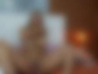 Live cam show with Madisson022 - Mature Toys on Dolls Live