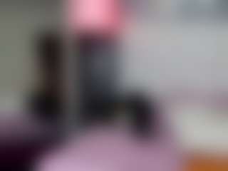 Live cam show with Madisson022 - Wet on CamClone