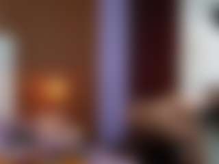 Live cam show with Madisson022 - Flashing on CamwithHer
