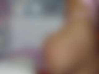 Live cam show with Madisson022 - Fingering on Streamer API