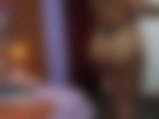 Live cam show with Madisson022 - Blonde Hair Middle Aged on Camsoda