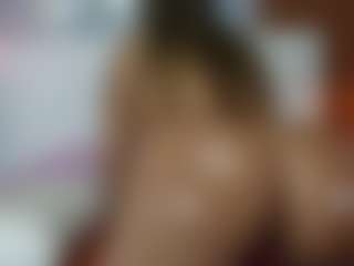 Live cam show with Madisson022 - Fingering on Camsoda