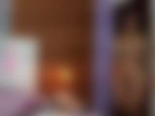 Live cam show with Madisson022 - Blonde Hair Middle Aged on Camsoda