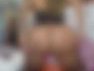 Madisson022's Live Sex Cam Show