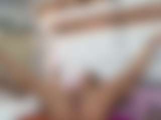 Live cam show with Madisson022 - Blonde Hair Amateur on Camsoda