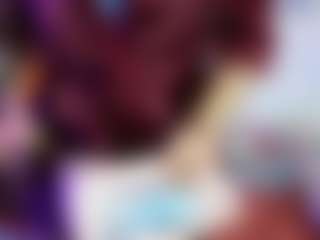 Live cam show with Madisson022 - Athletic Strip on AdultVida.com