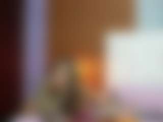 Live cam show with Madisson022 - Brown Eyes Blonde Hair on Camiplay Live