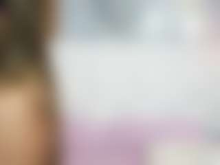 Live cam show with Madisson022 - Bedroom Mature on Hubzter Live