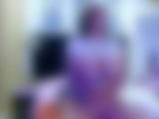 Live cam show with Madisson022 - Blonde Hair Middle Aged on livesuperchat.net