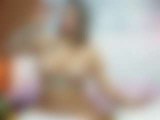 Live cam show with Madisson022 - Lush Blonde Hair on Camiplay Live