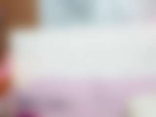 Live cam show with Madisson022 - Shaved Pussy on Camsoda